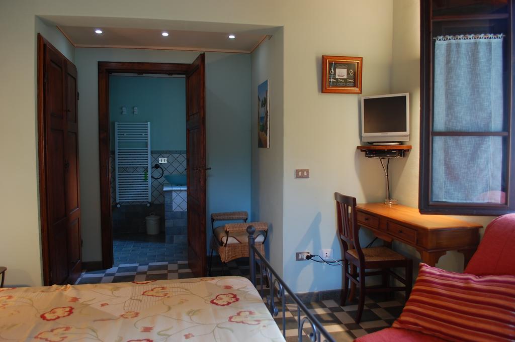 Il Pino Bed & Breakfast Vetulonia Bilik gambar